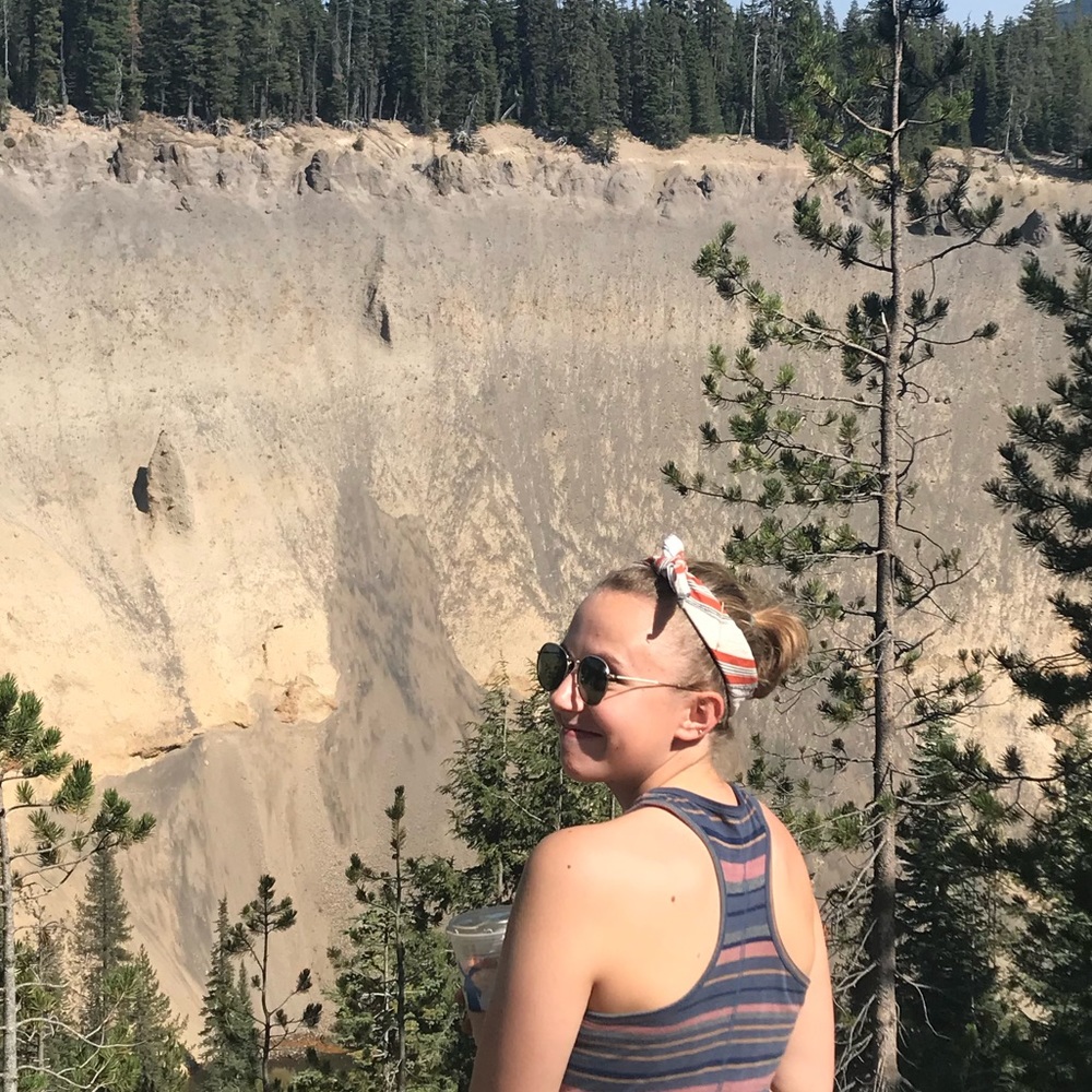 Meet your Posher, Lily